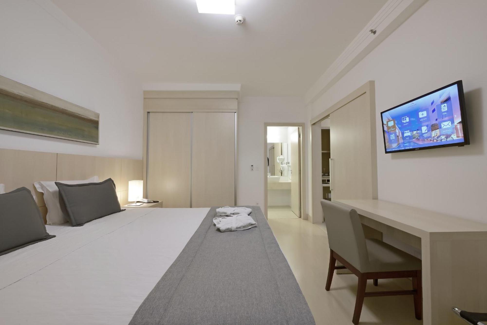 Hotel Mont Blanc Premium Ribeirão Preto Værelse billede A room at the hotel