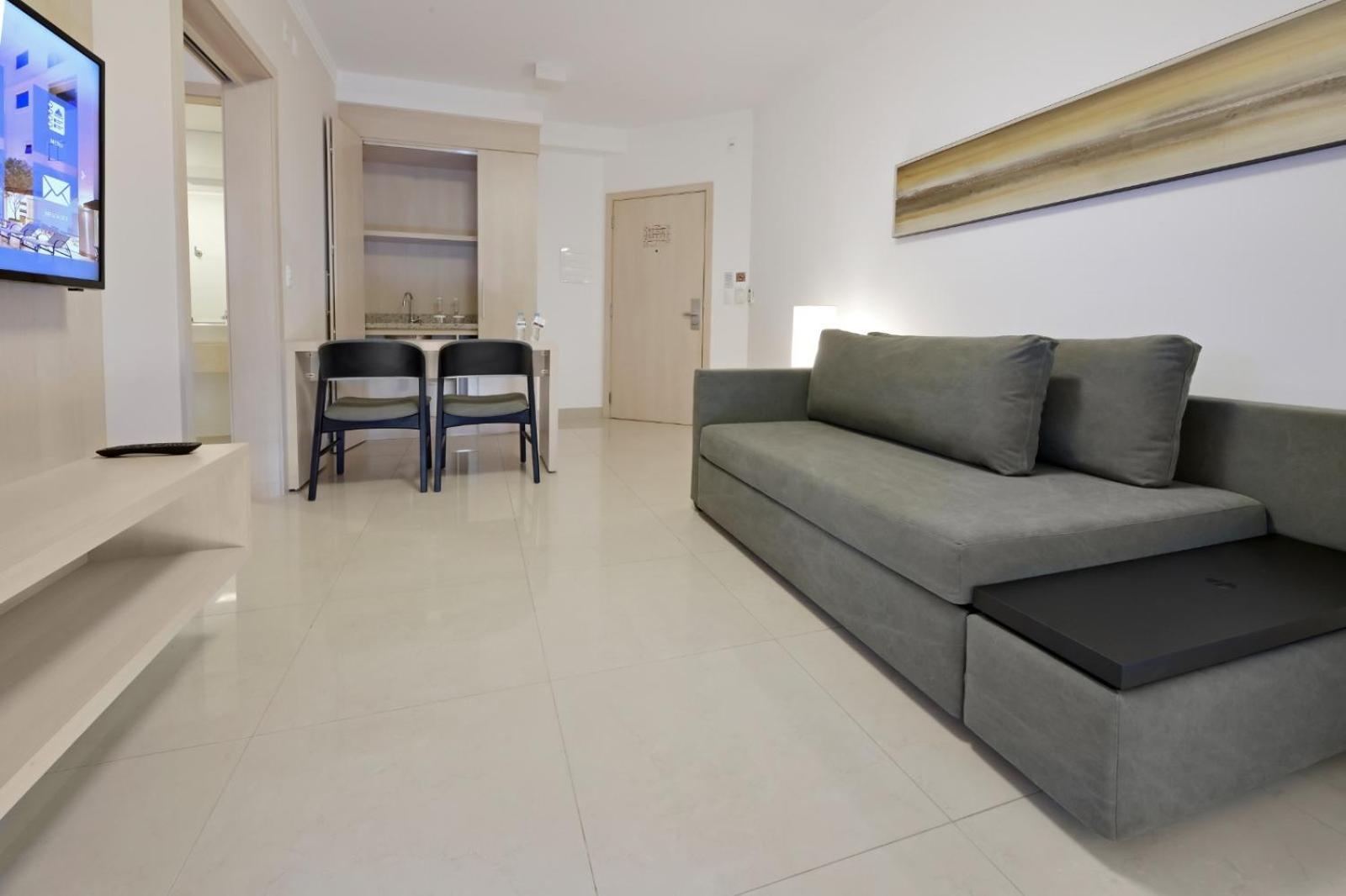 Hotel Mont Blanc Premium Ribeirão Preto Værelse billede A typical apartment at the complex